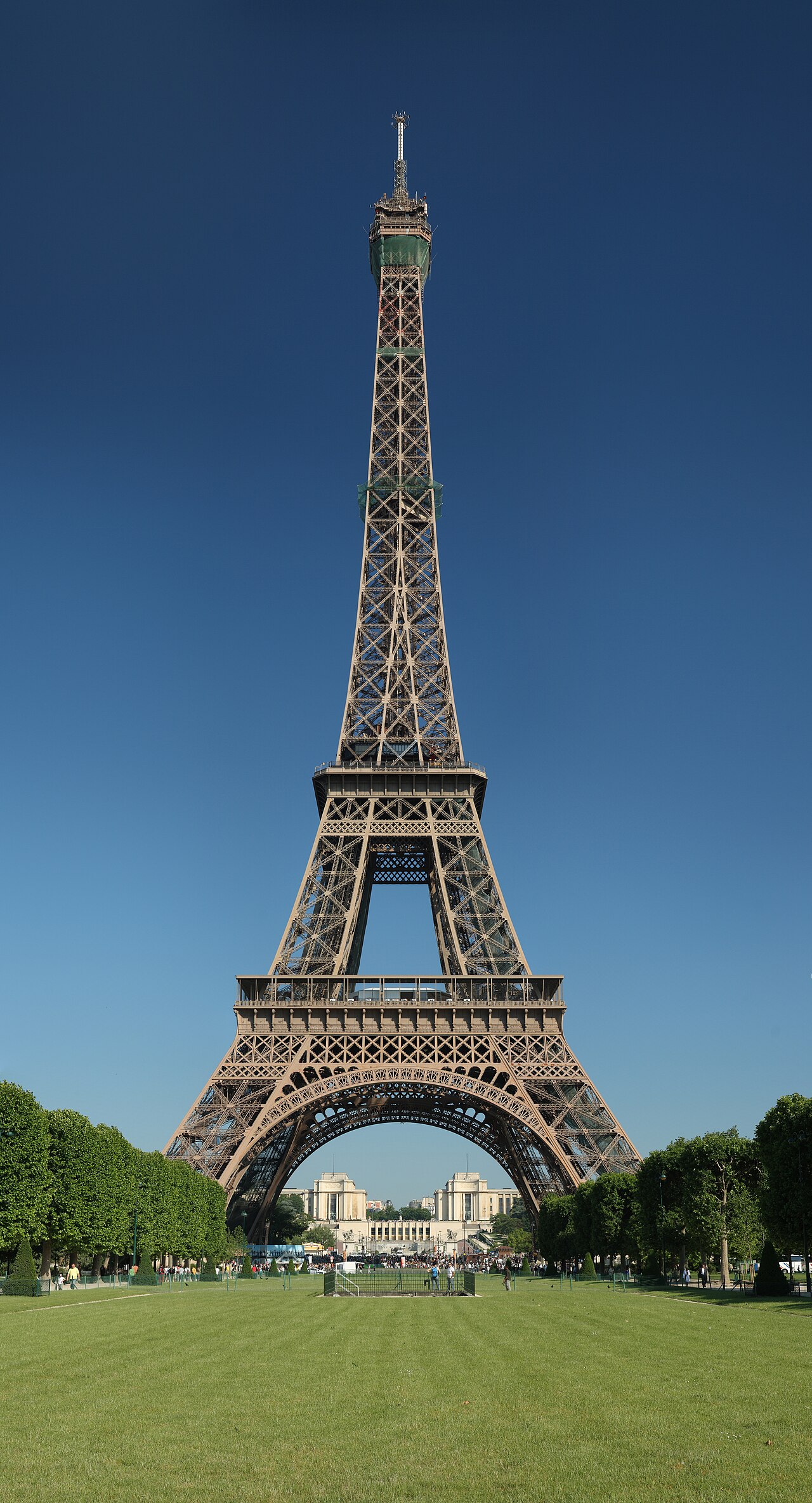 Private jet to Paris